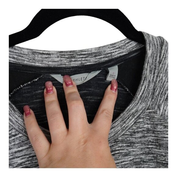 EUC‎ Athleta Gray Colorblock Pullover Sweatshirt with Zipper Detail Size S - Picture 5 of 10